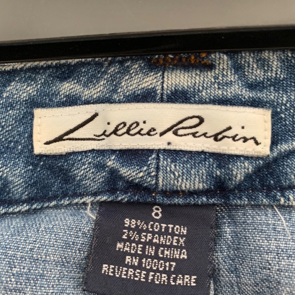 Cute jeans, size 8, embellished cuffs and back pockets - Picture 10 of 13